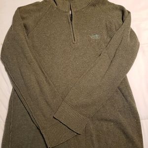 Olive green northface pullover